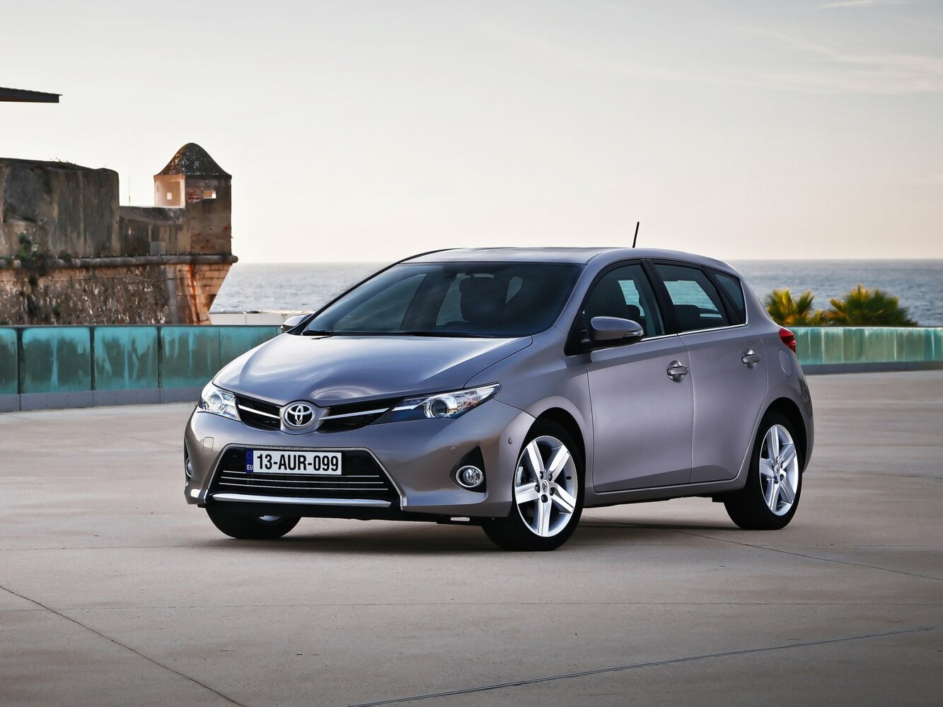 Toyota Auris II