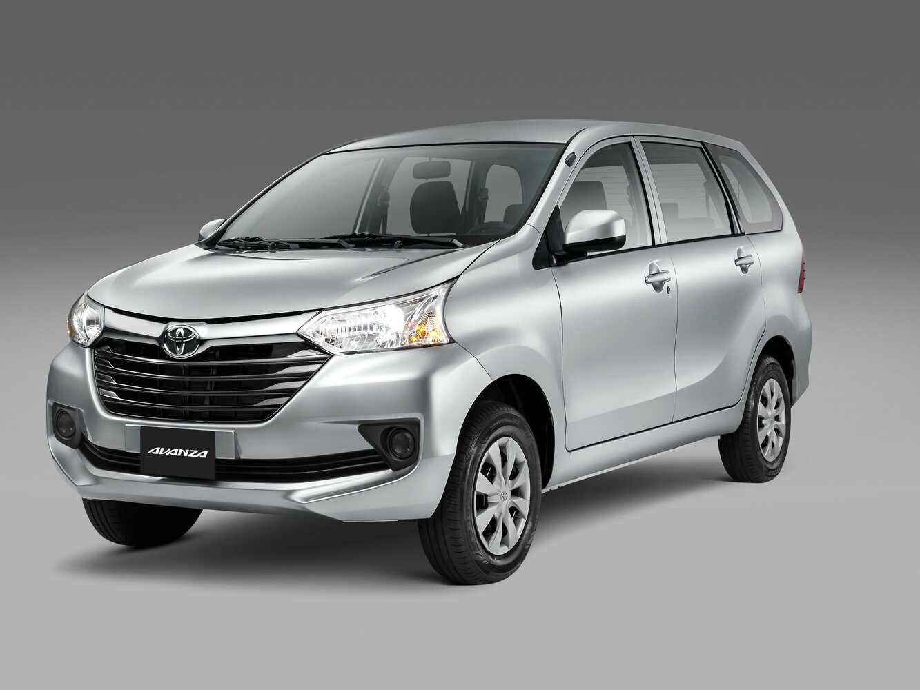 Toyota Avanza II Рестайлинг