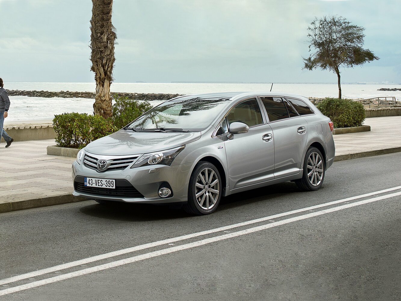 Toyota Avensis III Рестайлинг, Универсал 5 дв.: фото поколения