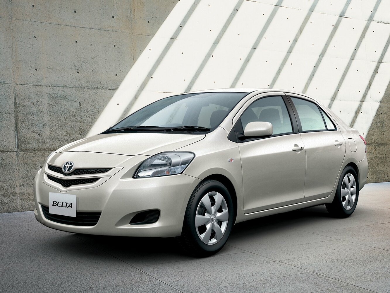 Toyota Belta I