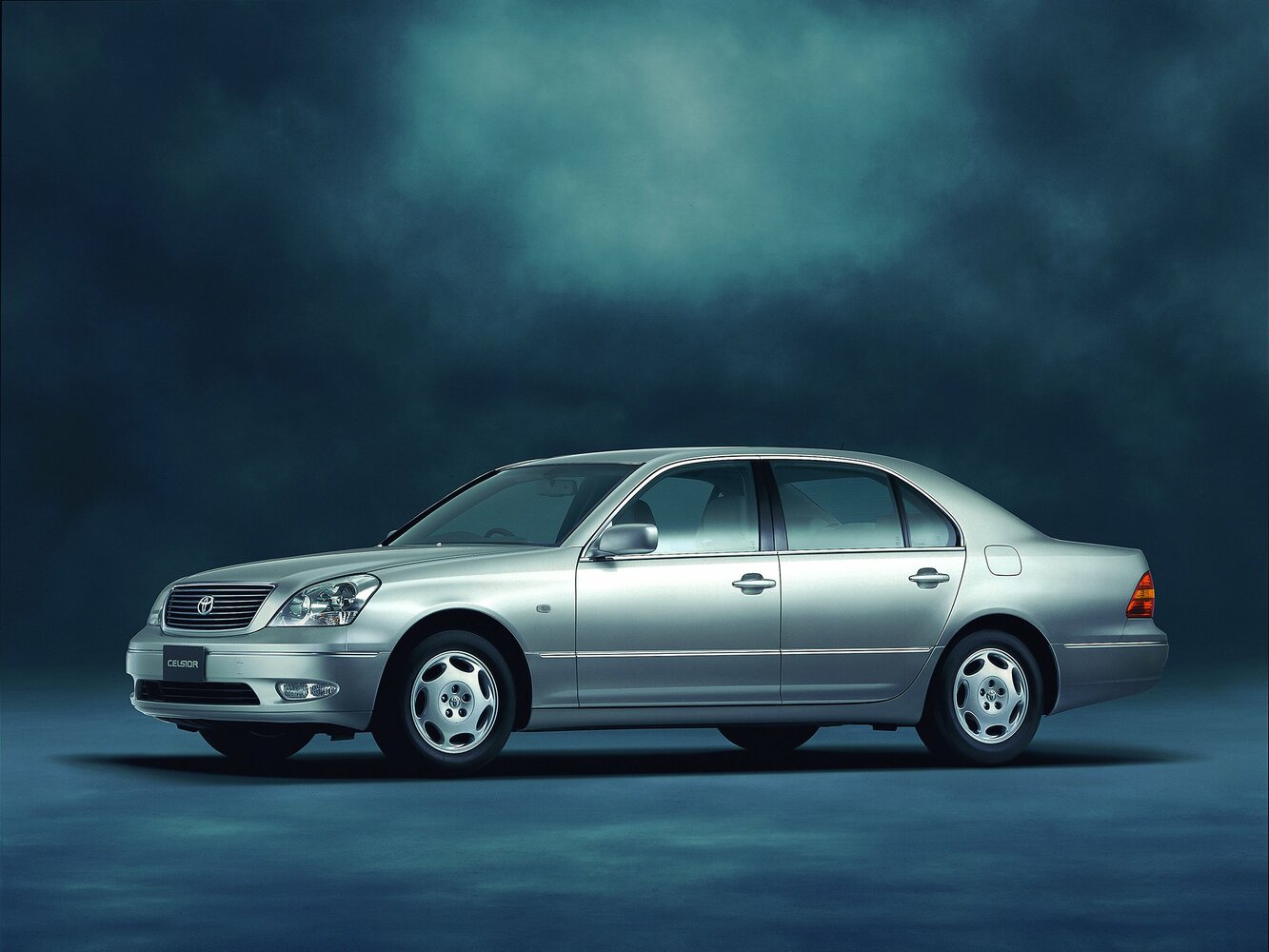 Toyota Celsior III (F30)