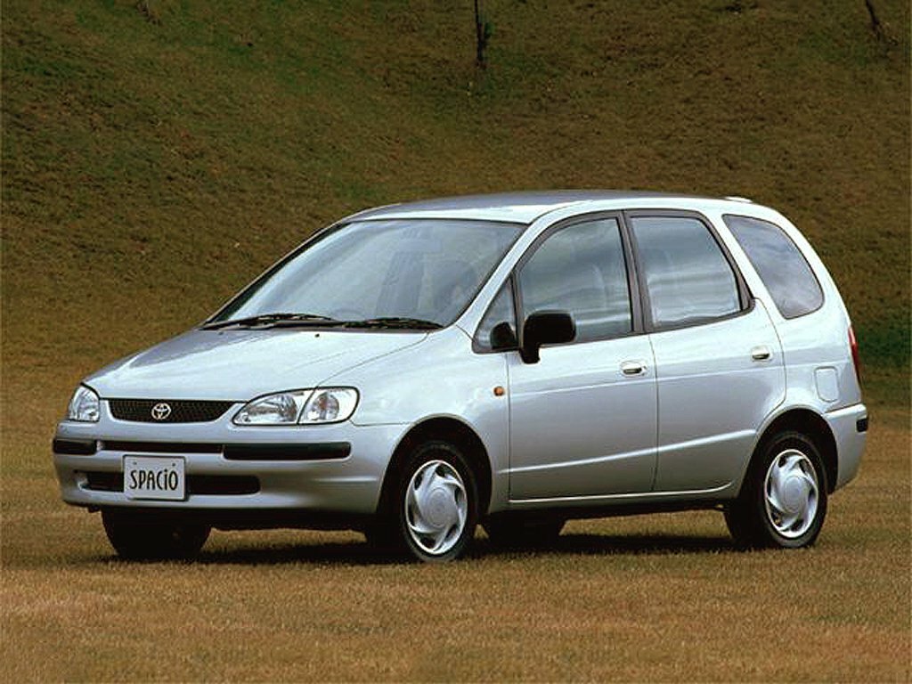 Toyota Corolla Spacio I