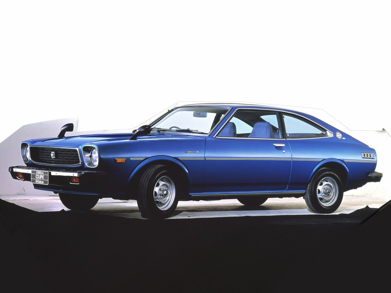 Toyota Corolla III (E30, E40, E50, E60)
