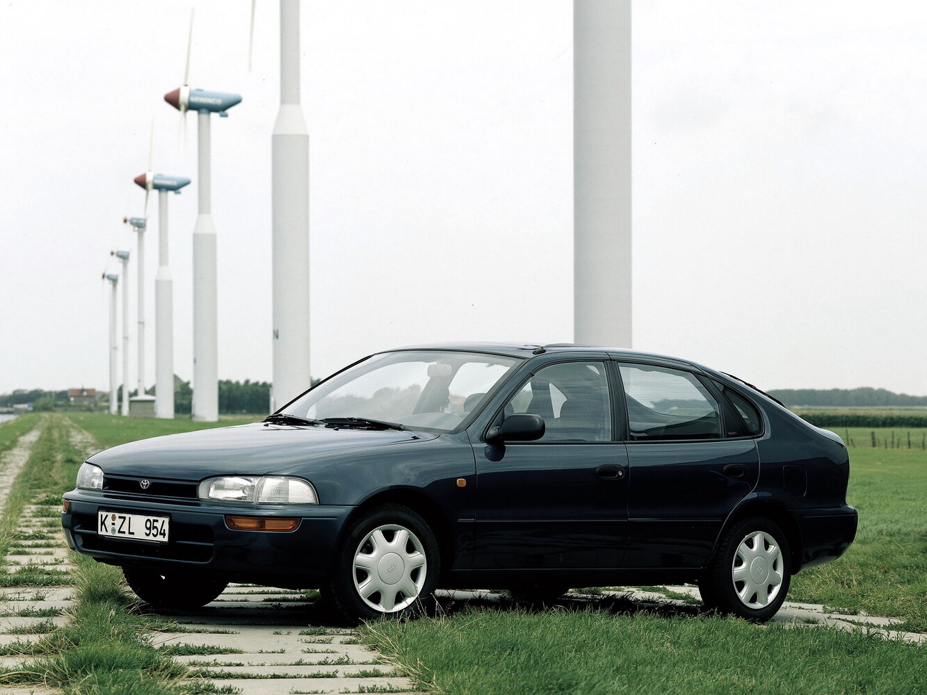 Toyota Corolla VII (E100), Лифтбек Liftback: фото поколения