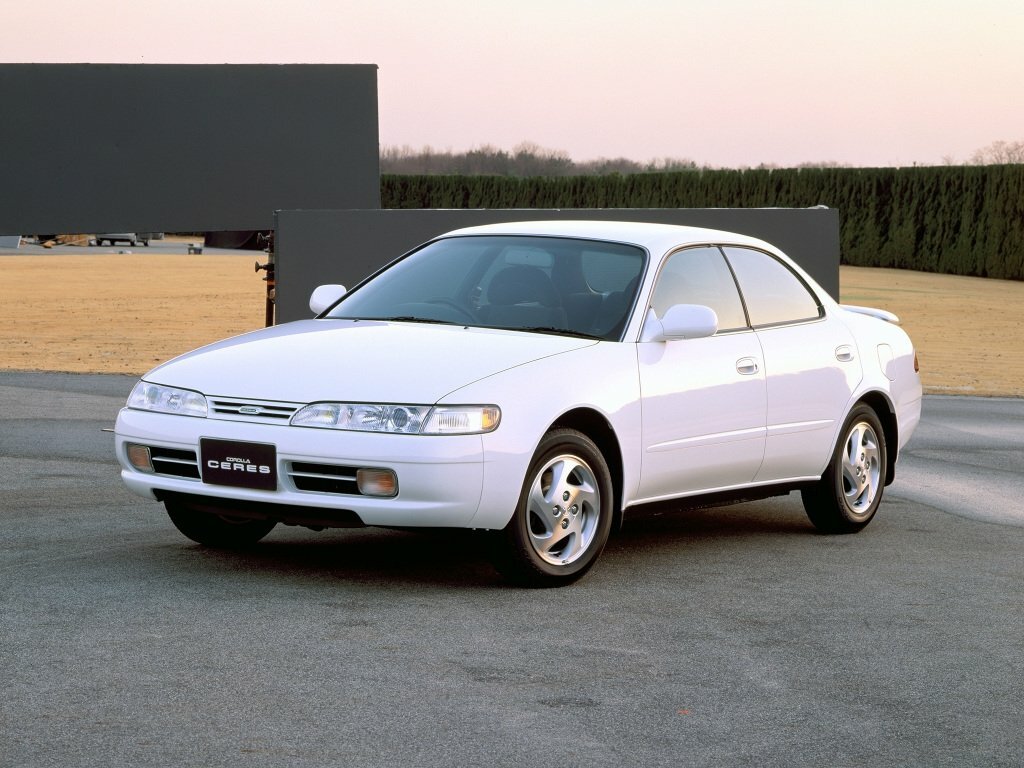 Toyota Corolla VII (E100), Седан-хардтоп Ceres: фото поколения