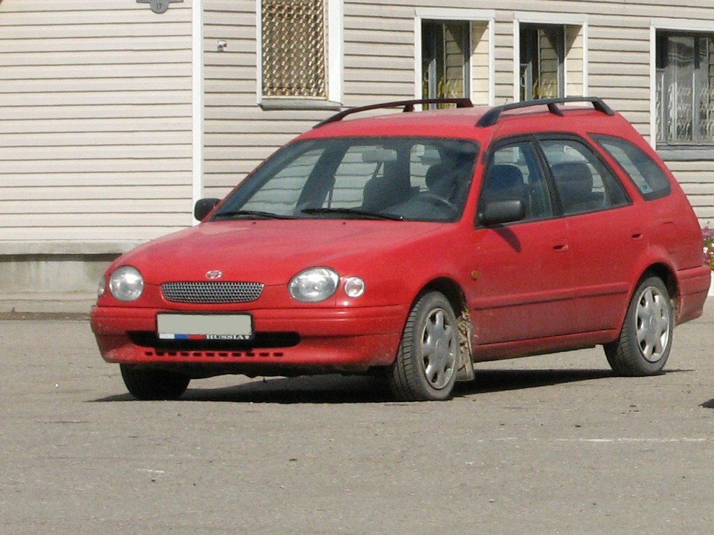 Toyota Corolla VIII (E110), Универсал 5 дв.: фото поколения