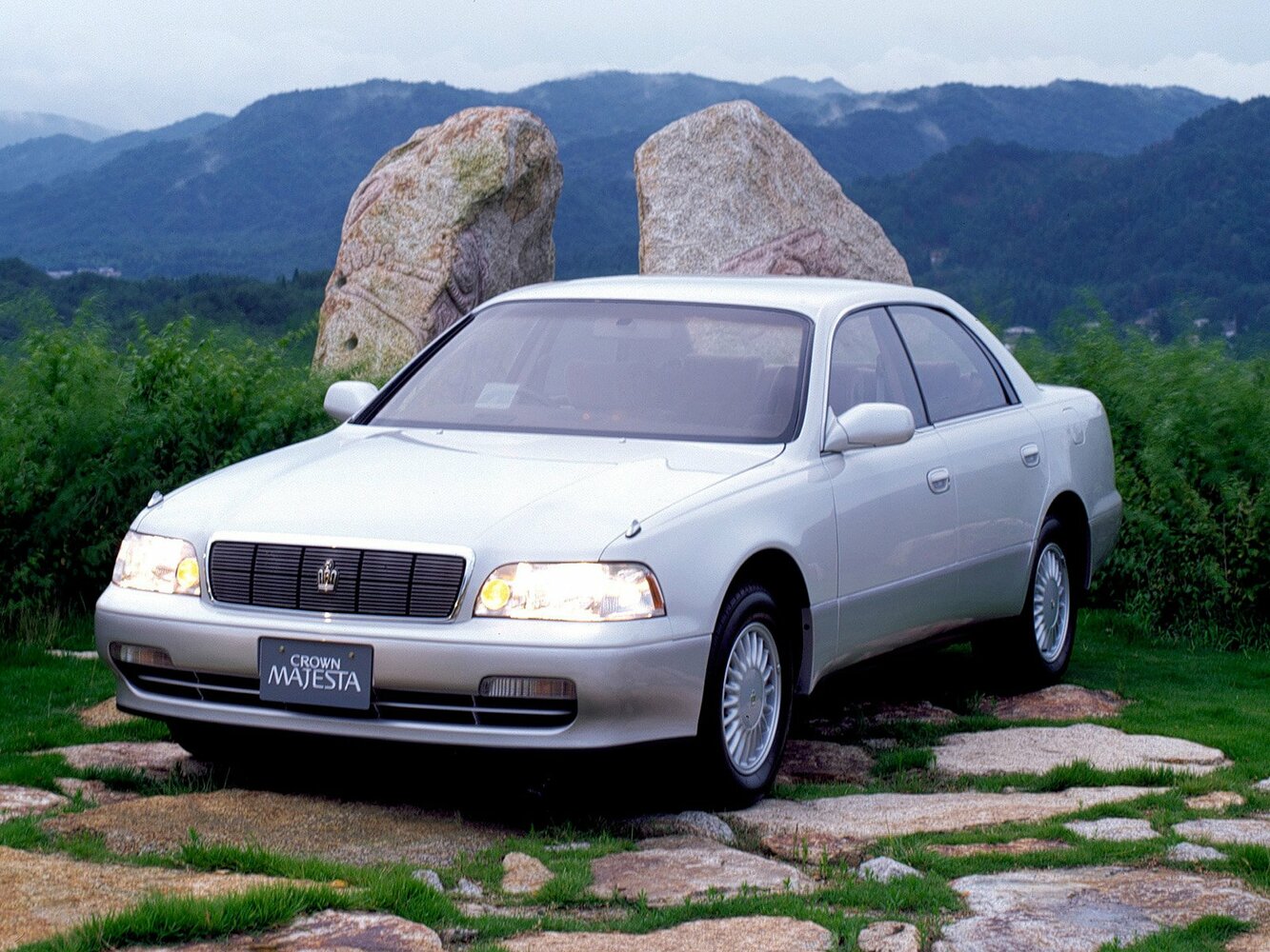 Toyota Crown Majesta I (S140)