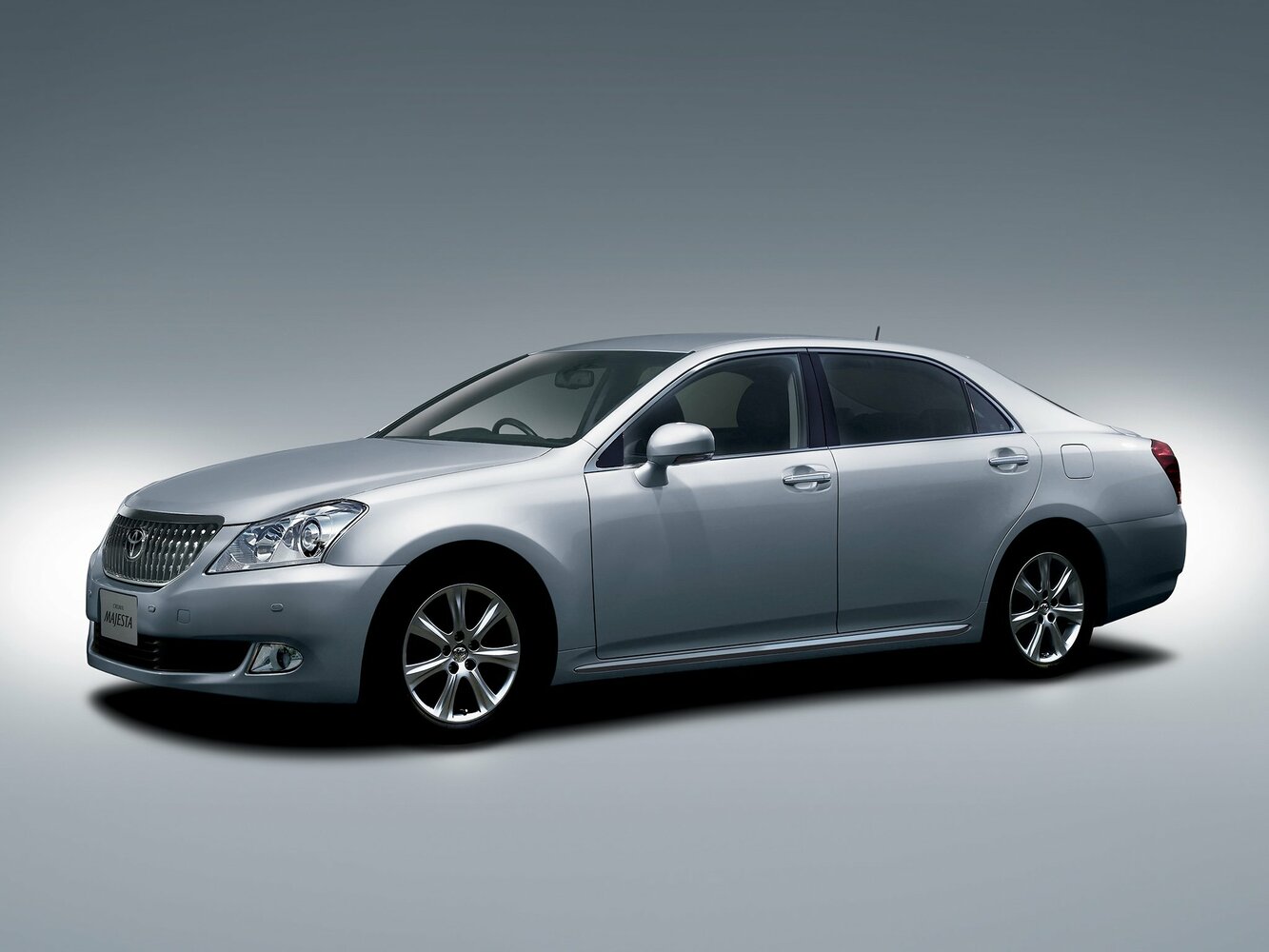 Toyota Crown Majesta V (S200)