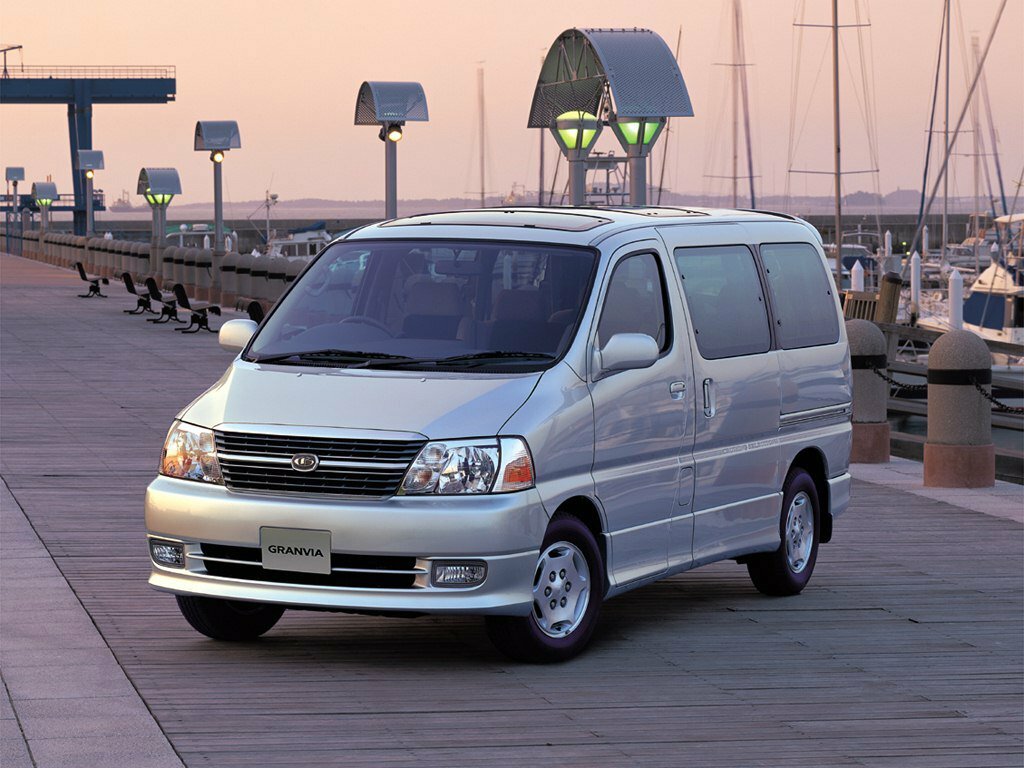 Toyota Granvia I