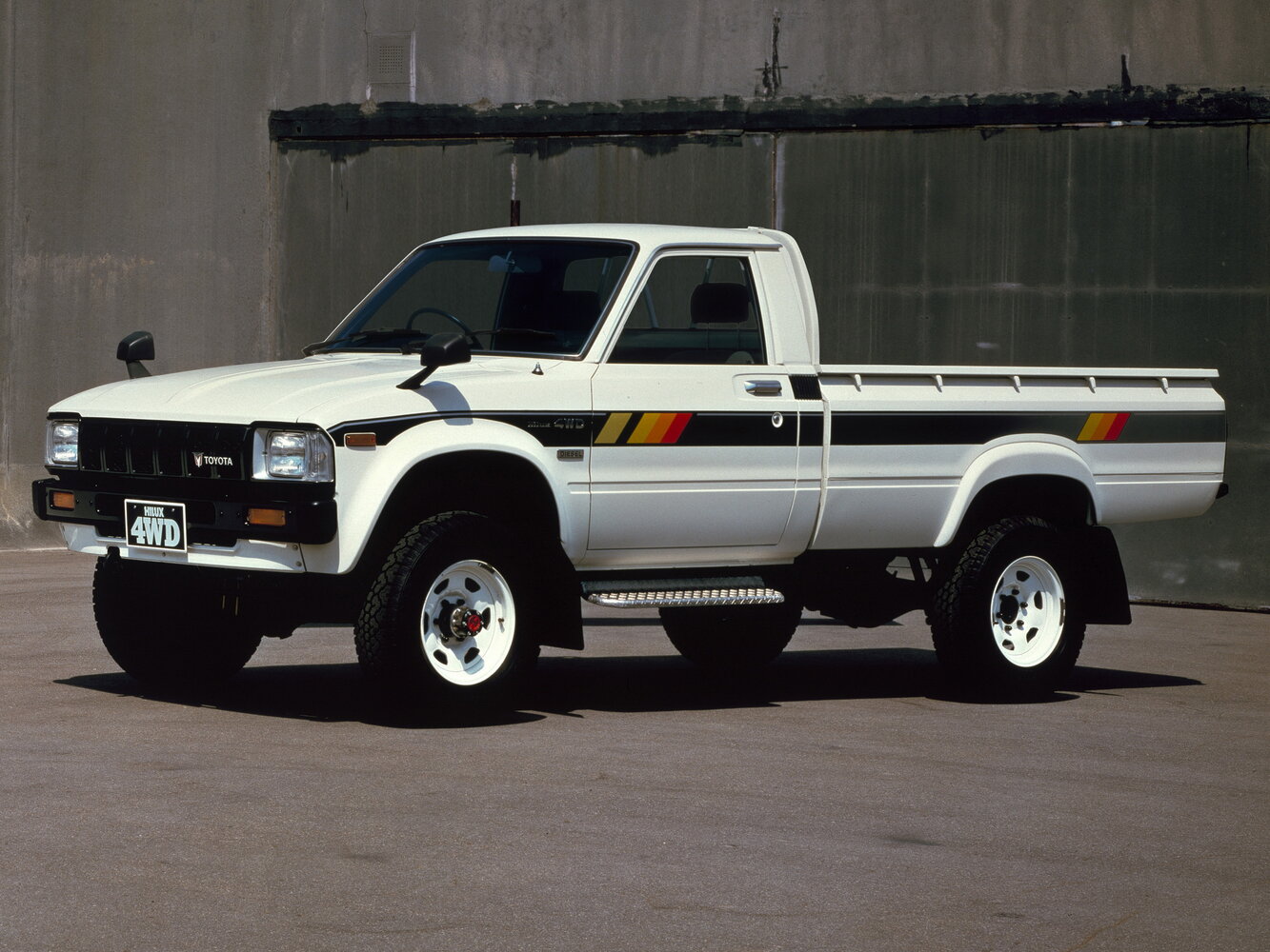 Toyota Hilux III, Пикап Одинарная кабина: фото поколения