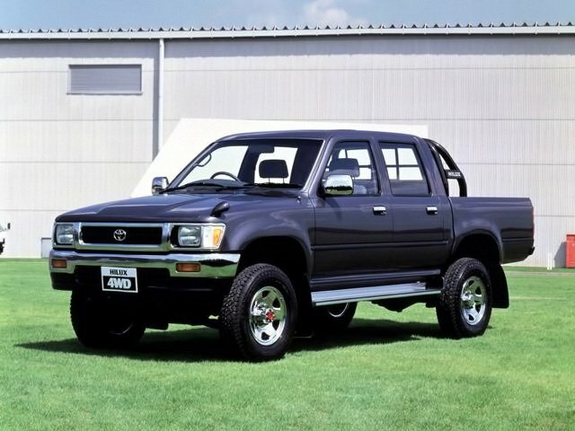 Toyota Hilux V, вид сбоку