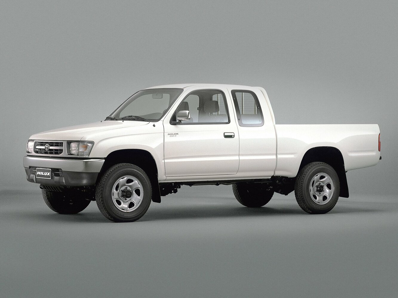 Toyota Hilux VI