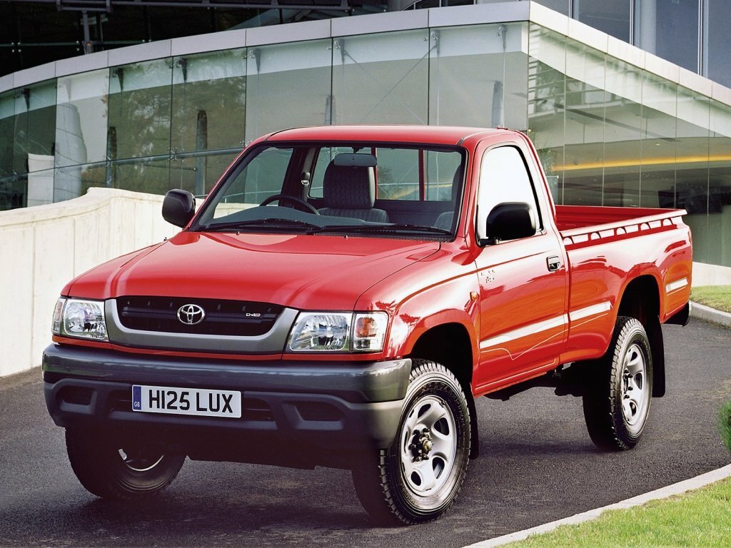 Toyota Hilux VI Рестайлинг, вид сбоку