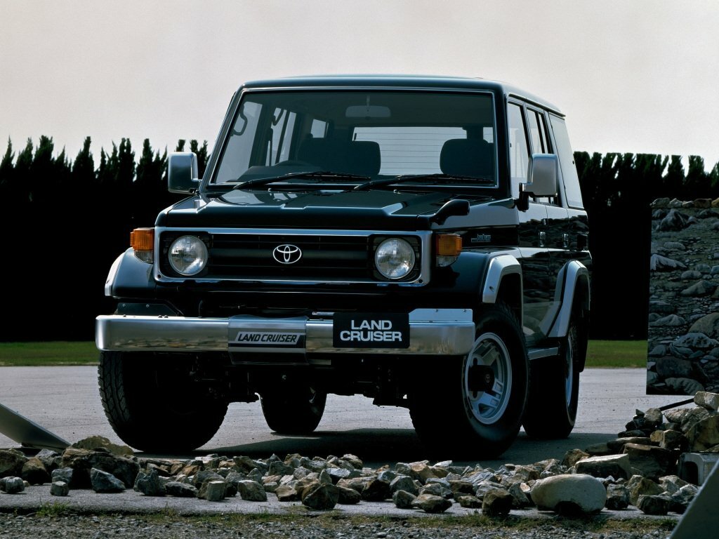 Toyota Land Cruiser 70 Series, Внедорожник 5 дв.: фото поколения