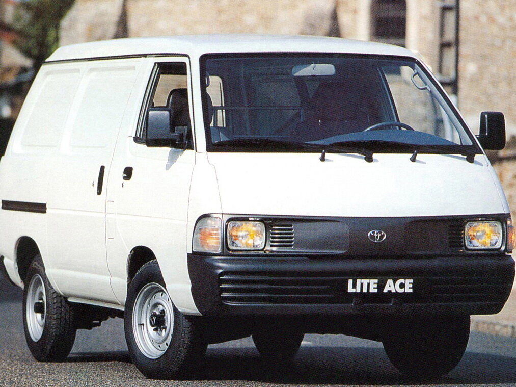 Toyota Lite Ace IV, Фургон: фото поколения