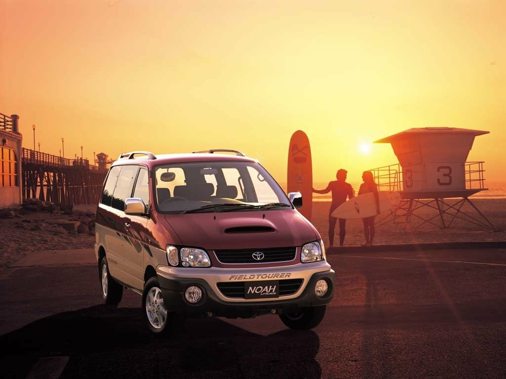 Toyota Lite Ace V, вид сбоку