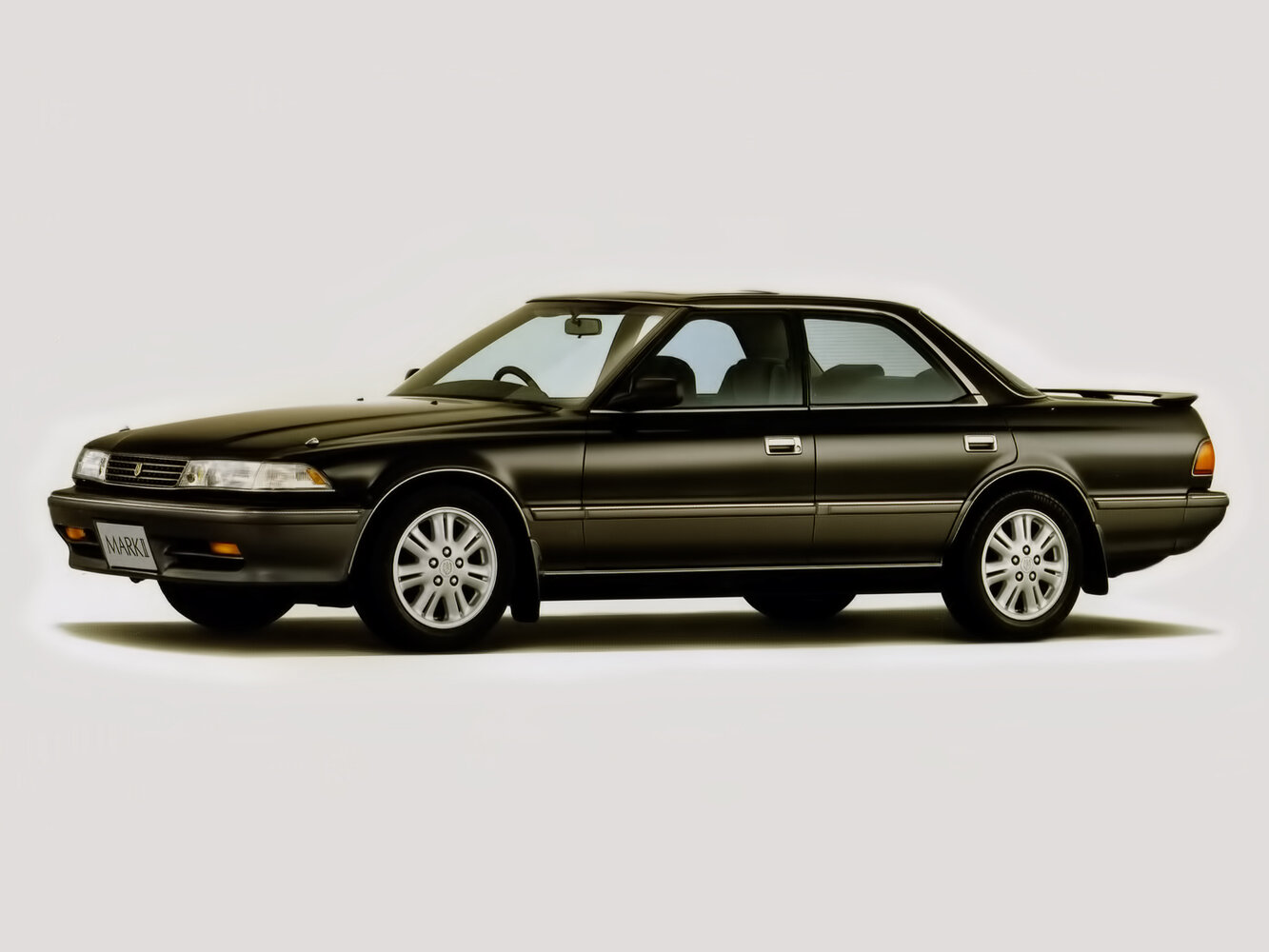 Toyota Mark II VI (X80), Седан-хардтоп: фото поколения