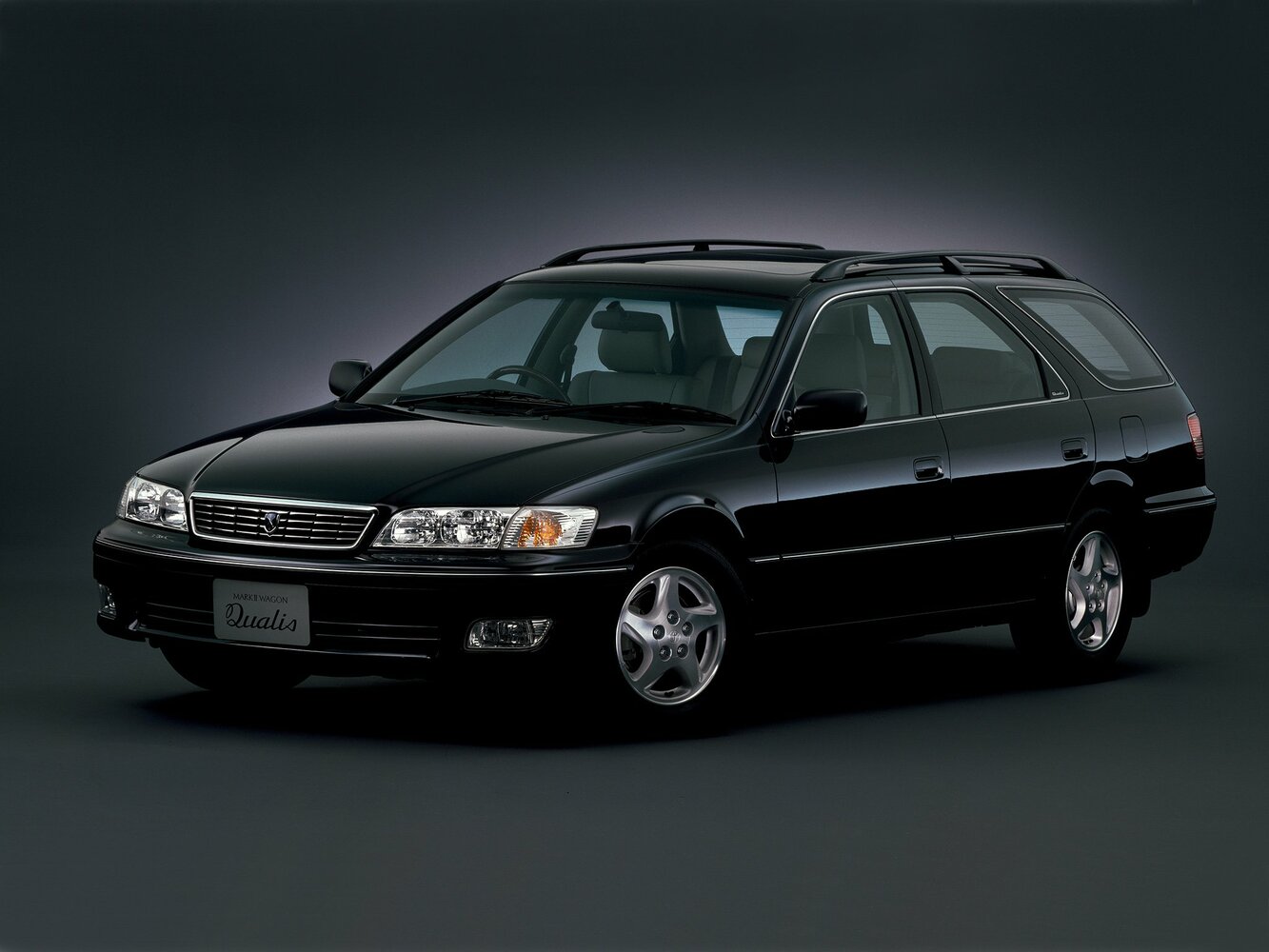 Toyota Mark II VIII (X100), Универсал 5 дв. Qualis: фото поколения