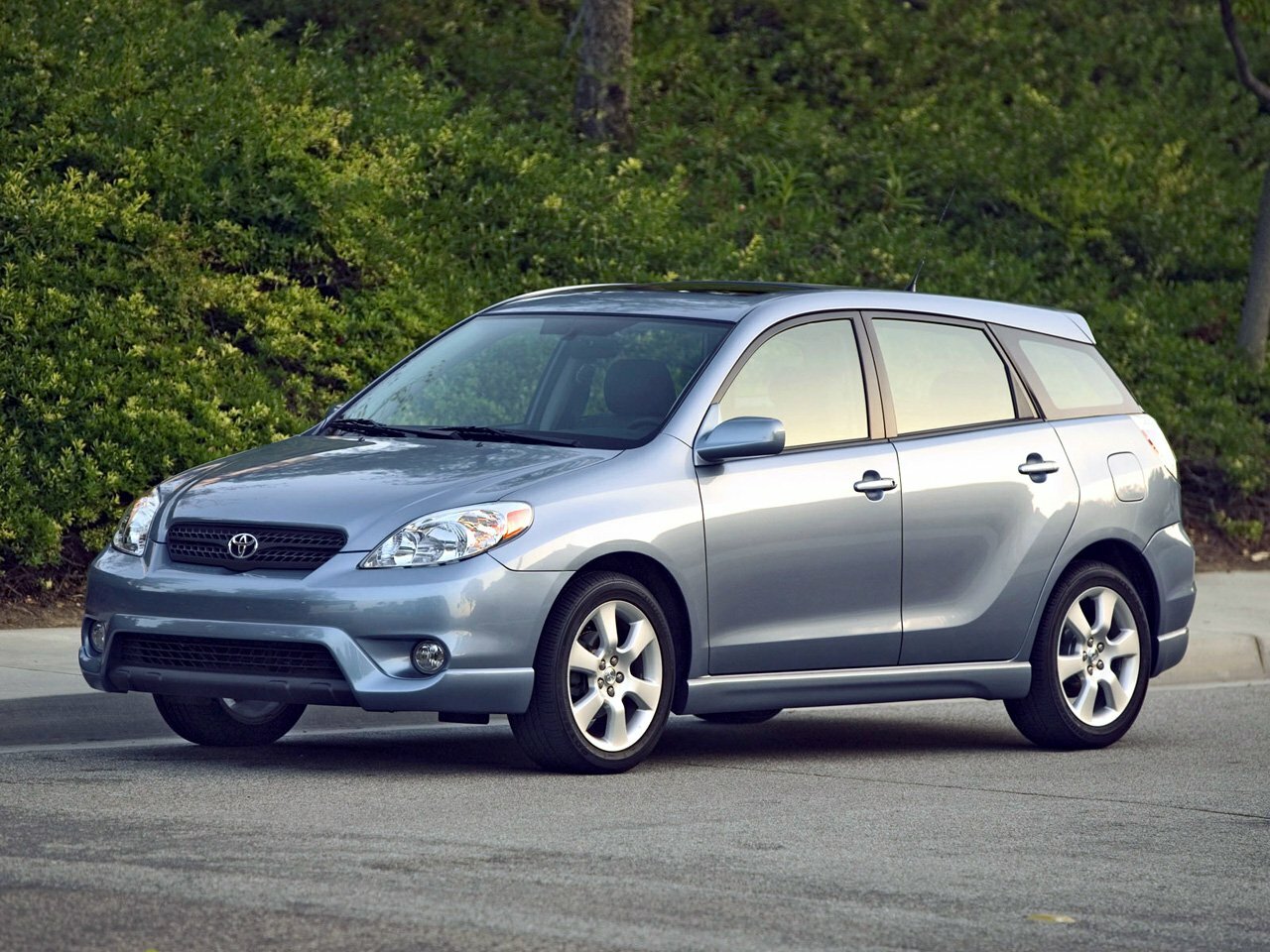 Toyota Matrix I (E130)