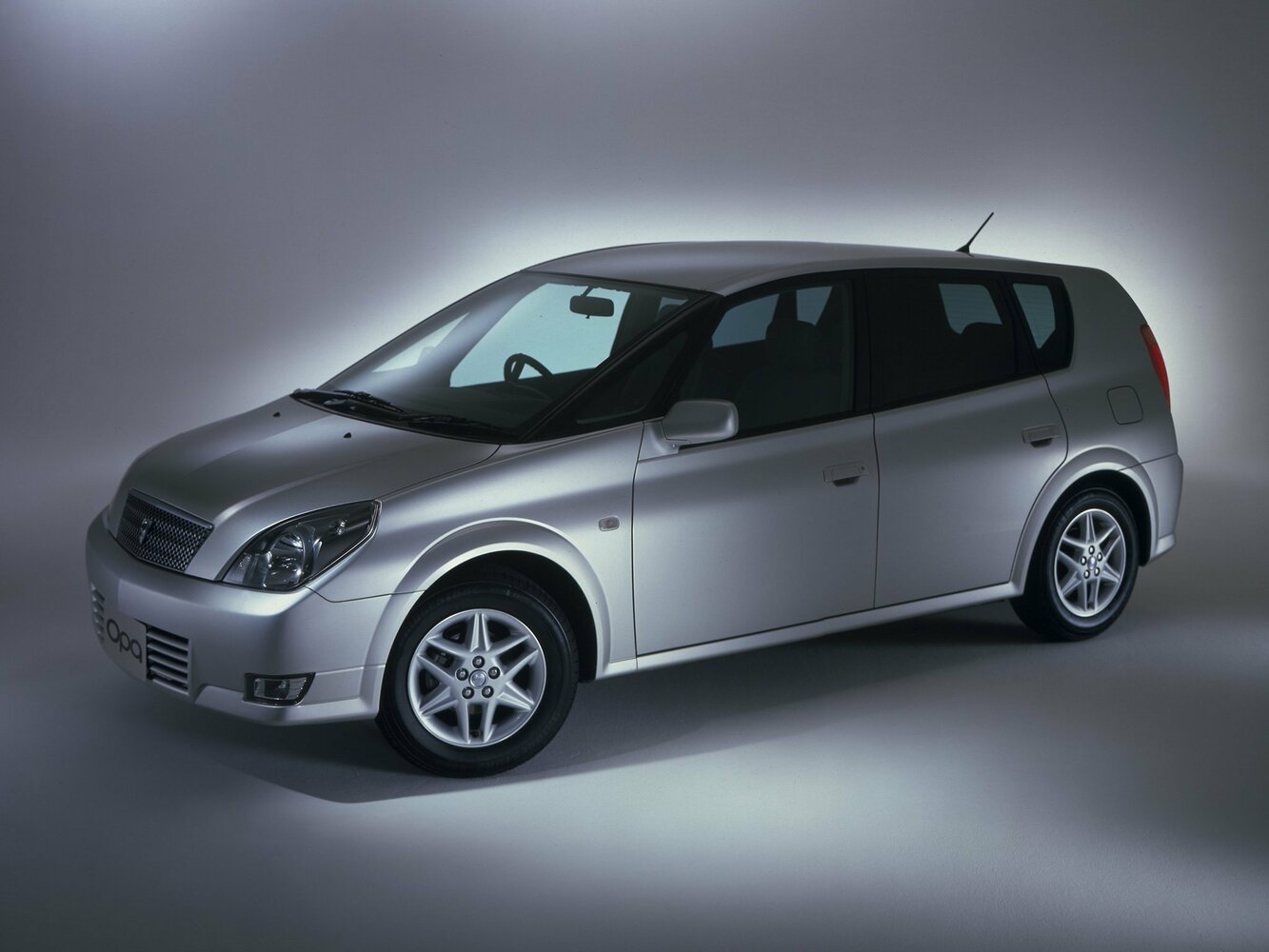 Toyota Opa I