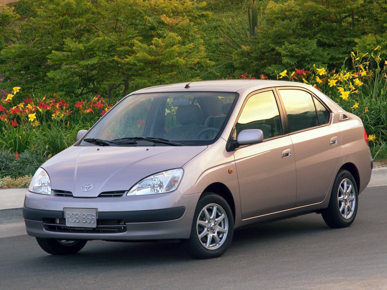 Toyota Prius I (XW10)