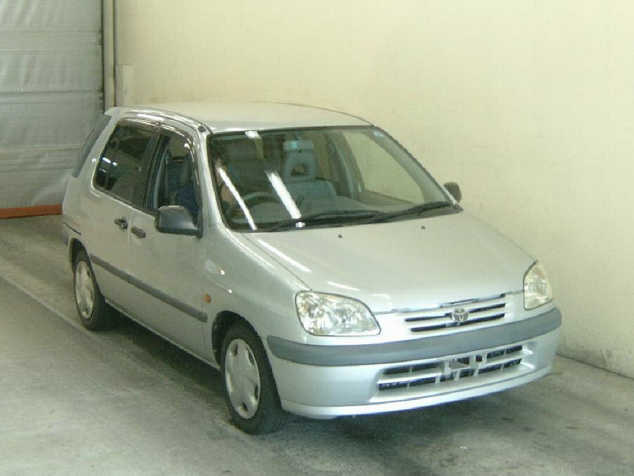 Toyota Raum I