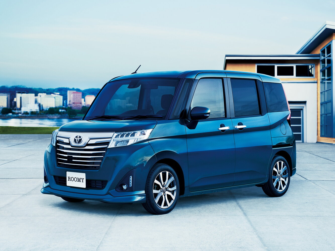 Toyota Roomy I