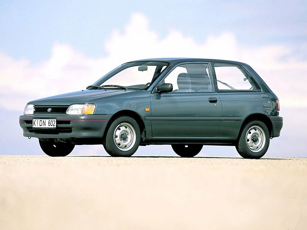 Toyota Starlet IV (P80), вид сбоку