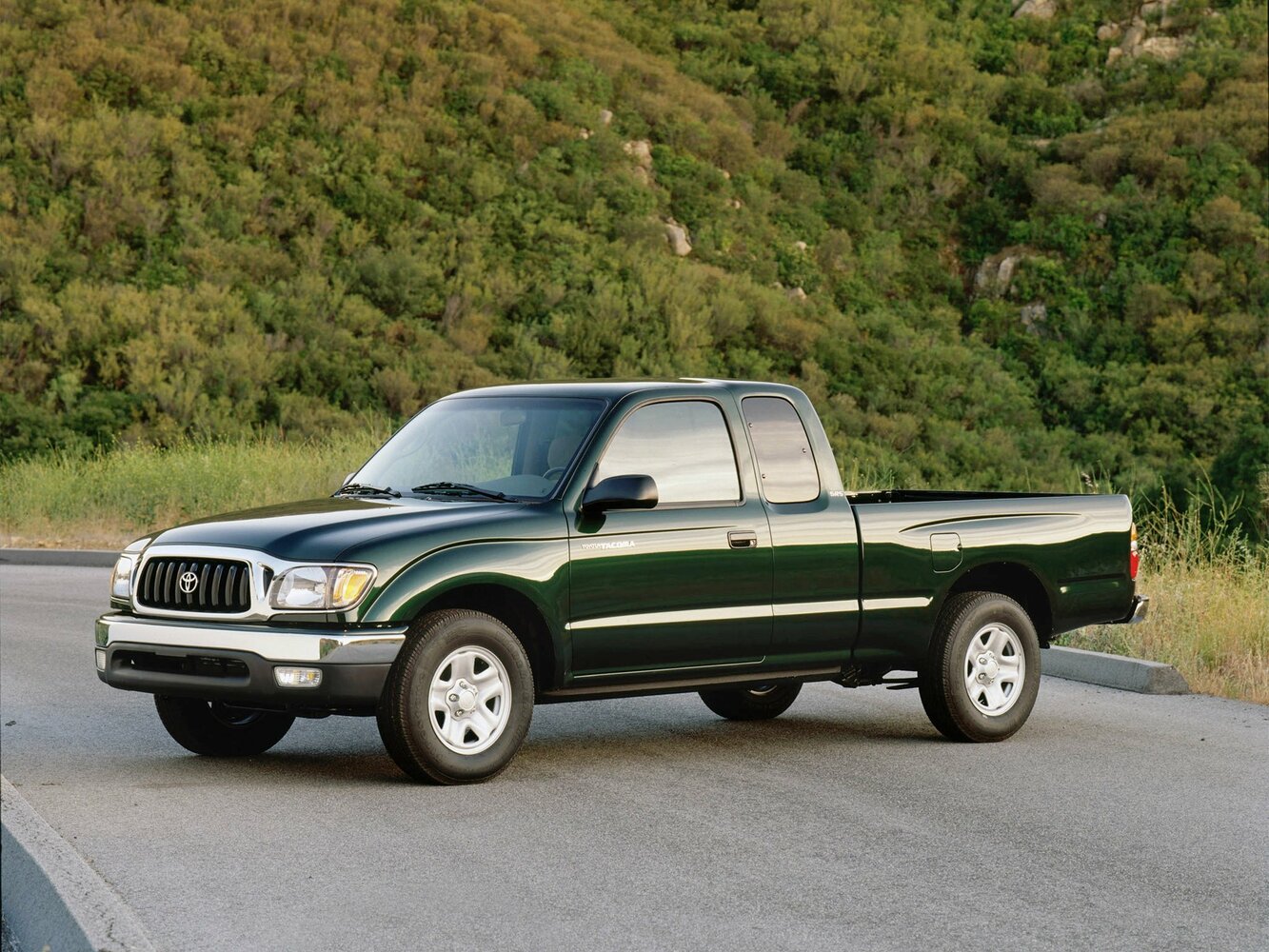 Toyota Tacoma I Рестайлинг, вид сбоку