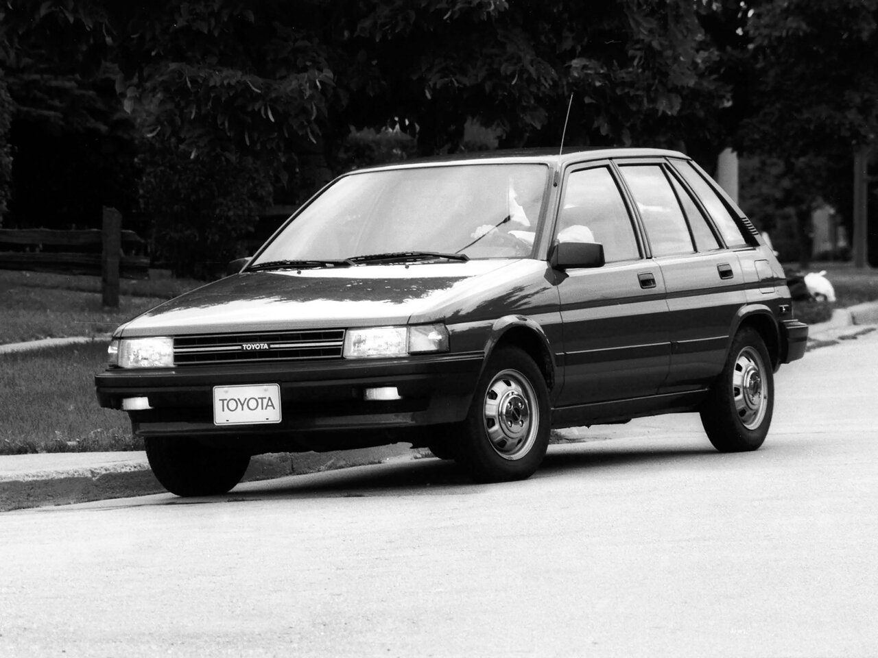 Toyota Tercel III (L30), Хэтчбек 5 дв.: фото поколения