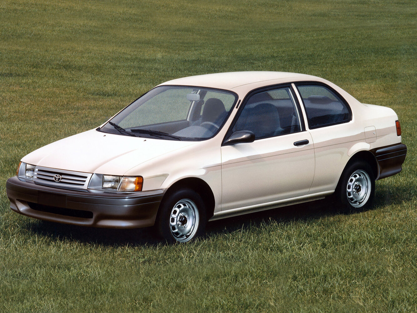 Toyota Tercel IV (L40), Седан 2 дв.: фото поколения