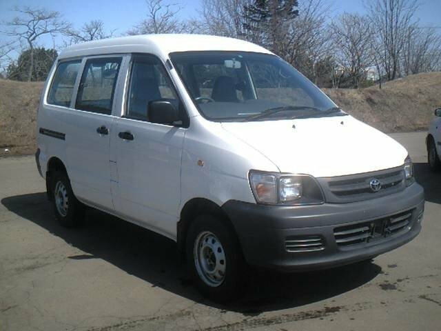 Toyota Town Ace III, Компактвэн: фото поколения