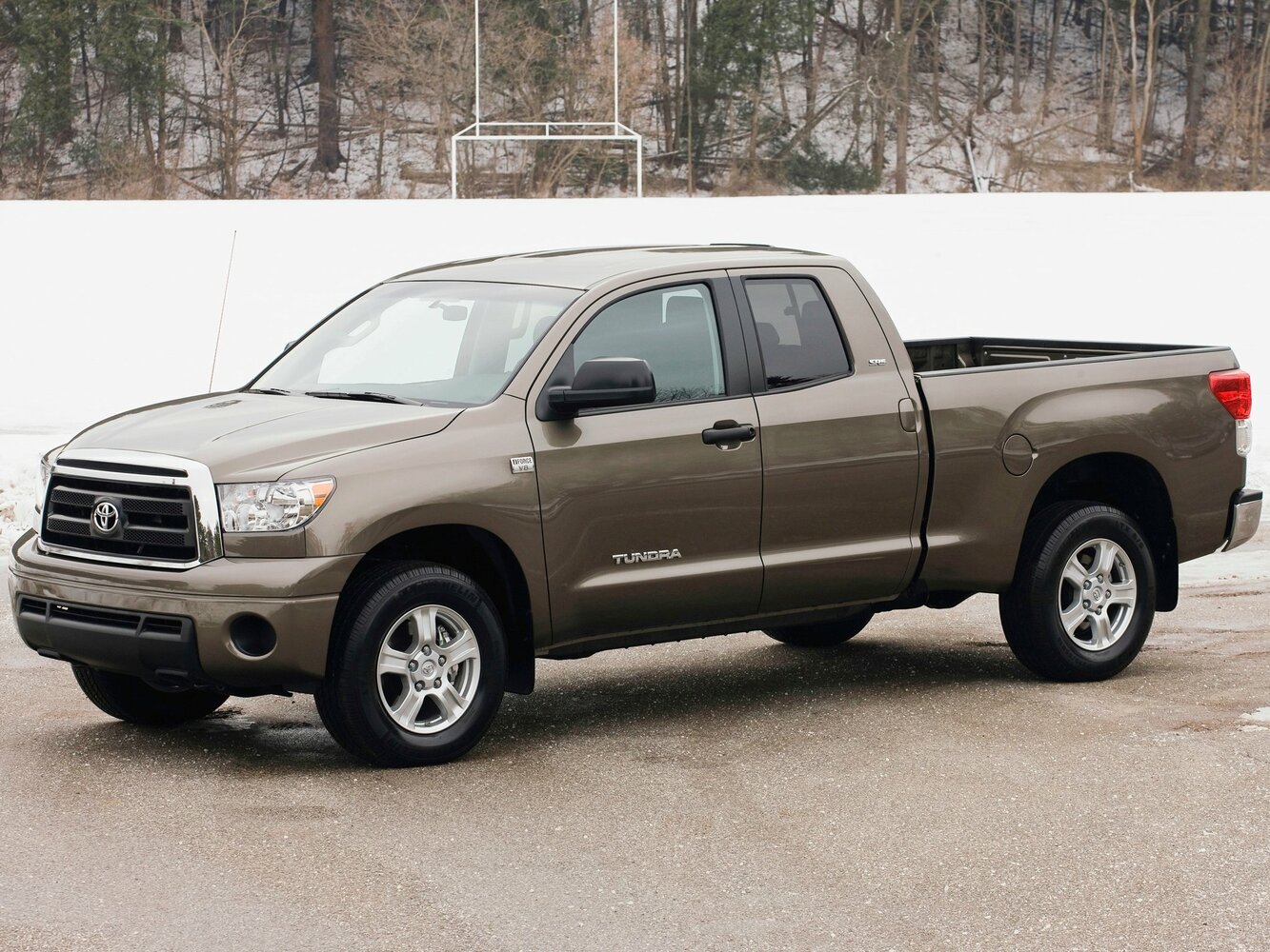 Toyota Tundra II, вид сбоку
