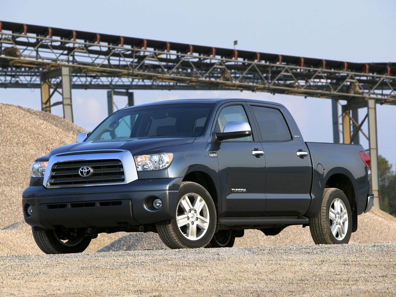 Toyota Tundra II