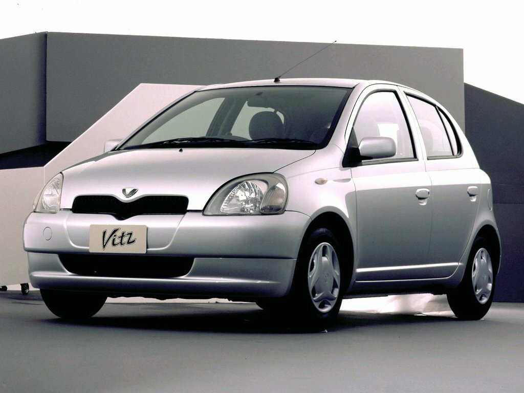 Toyota Vitz I (P10), Хэтчбек 5 дв.: фото поколения
