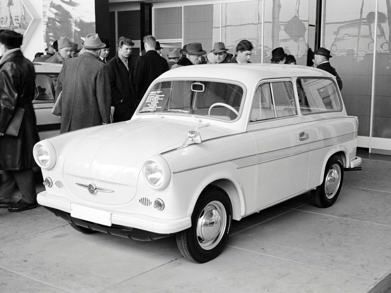 Trabant 600, вид сбоку