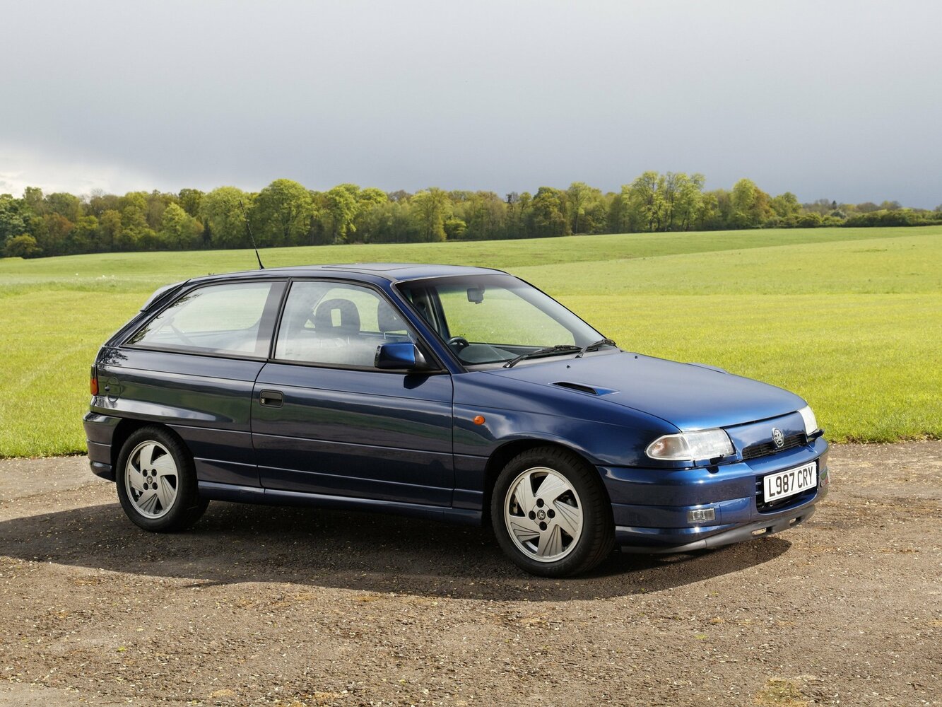 Vauxhall Astra F, Хэтчбек 3 дв.: фото поколения