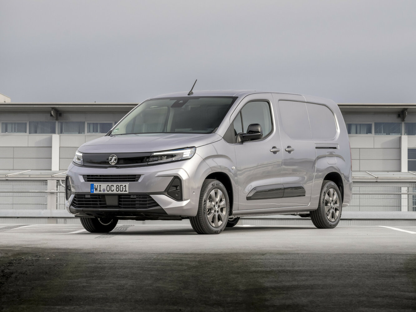 Vauxhall Combo E Рестайлинг, Фургон XL: фото поколения
