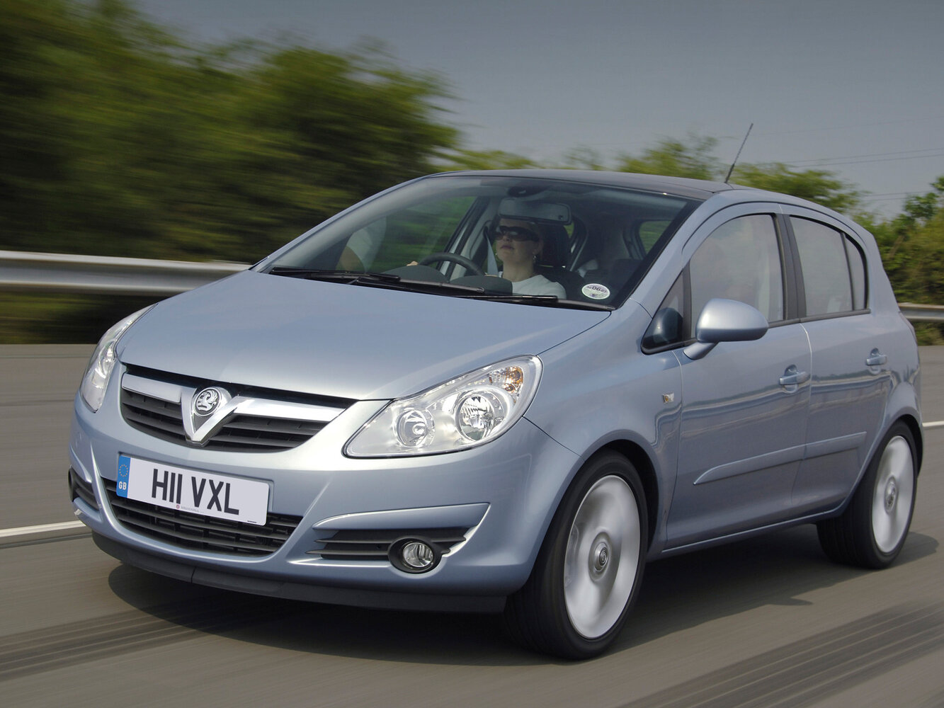 Vauxhall Corsa D, вид сбоку