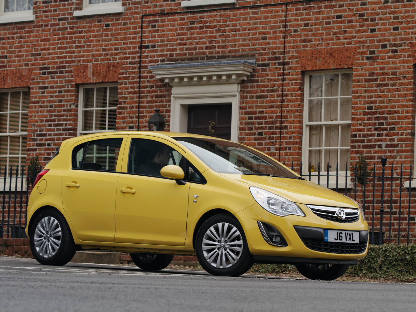 Vauxhall Corsa D Рестайлинг, Хэтчбек 5 дв.: фото поколения