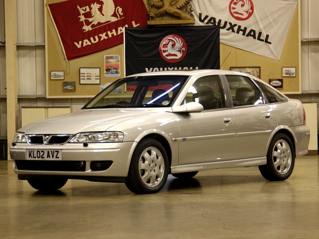 Vauxhall Vectra B, Хэтчбек 5 дв.: фото поколения