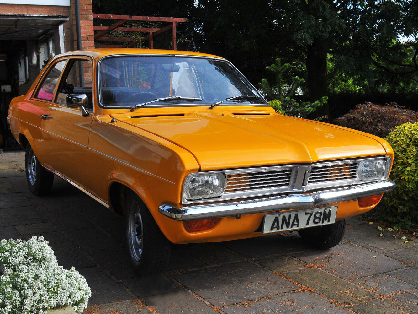 Vauxhall Viva HB, вид сбоку