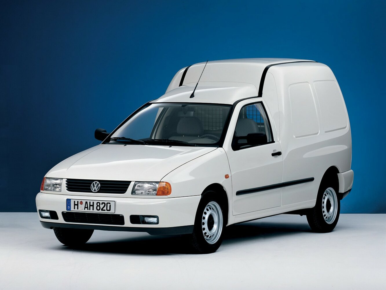 Volkswagen Caddy II, Фургон: фото поколения