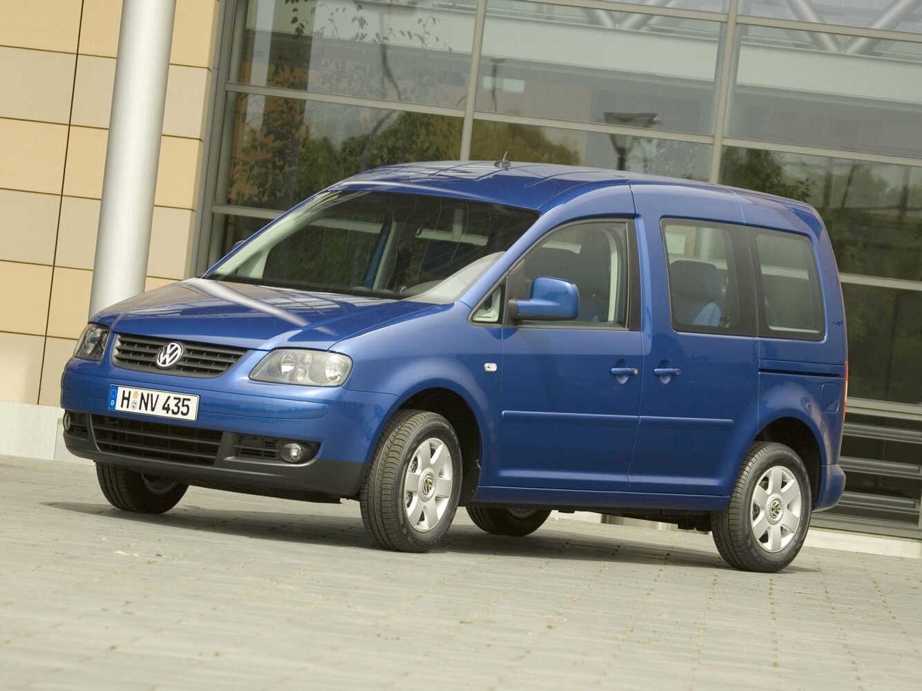 Volkswagen Caddy III, Компактвэн Life: фото поколения