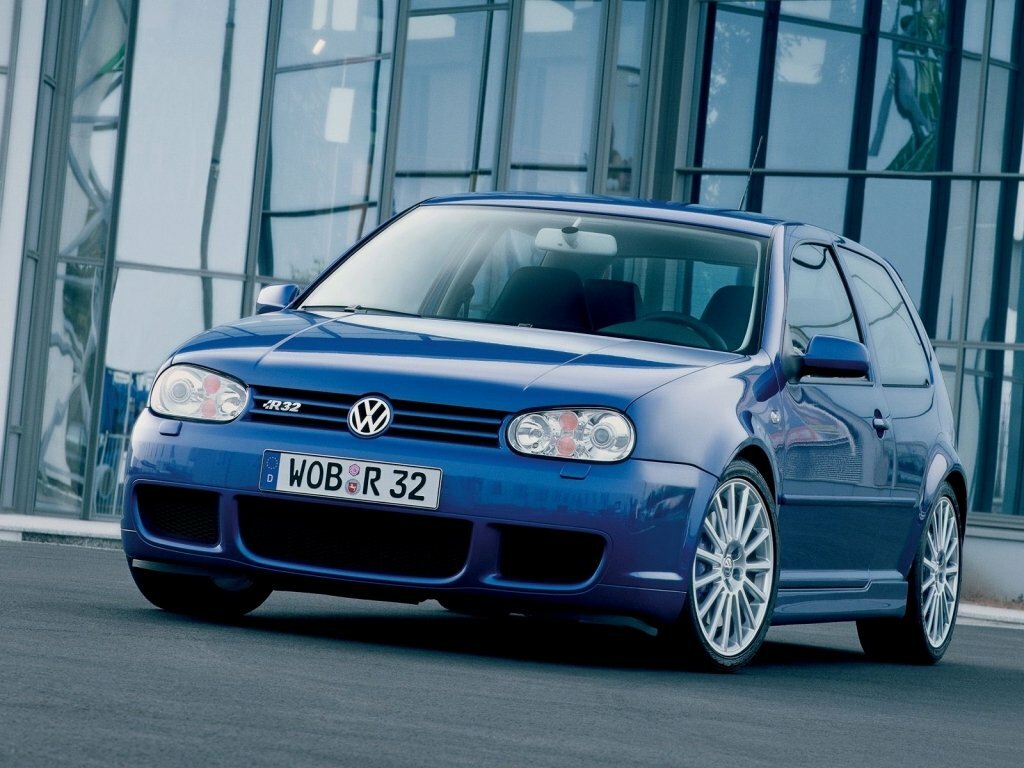 Volkswagen Golf R32 IV