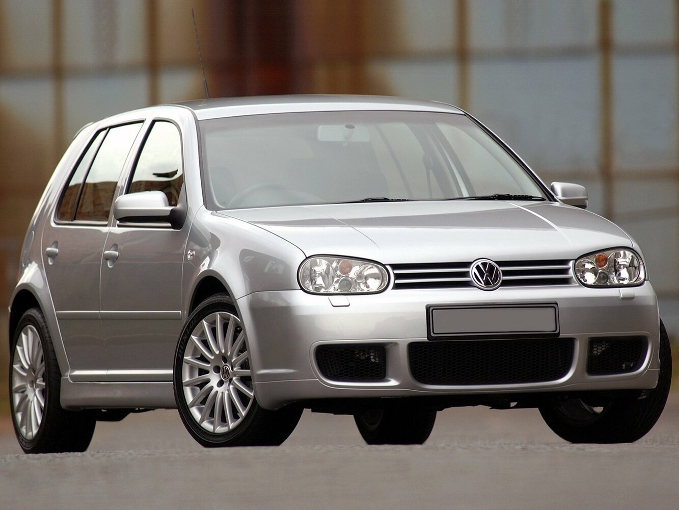 Volkswagen Golf R32 IV, Хэтчбек 5 дв.: фото поколения