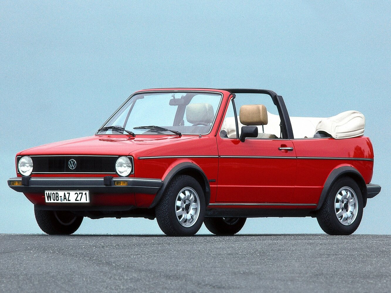 Volkswagen Golf I, вид сбоку