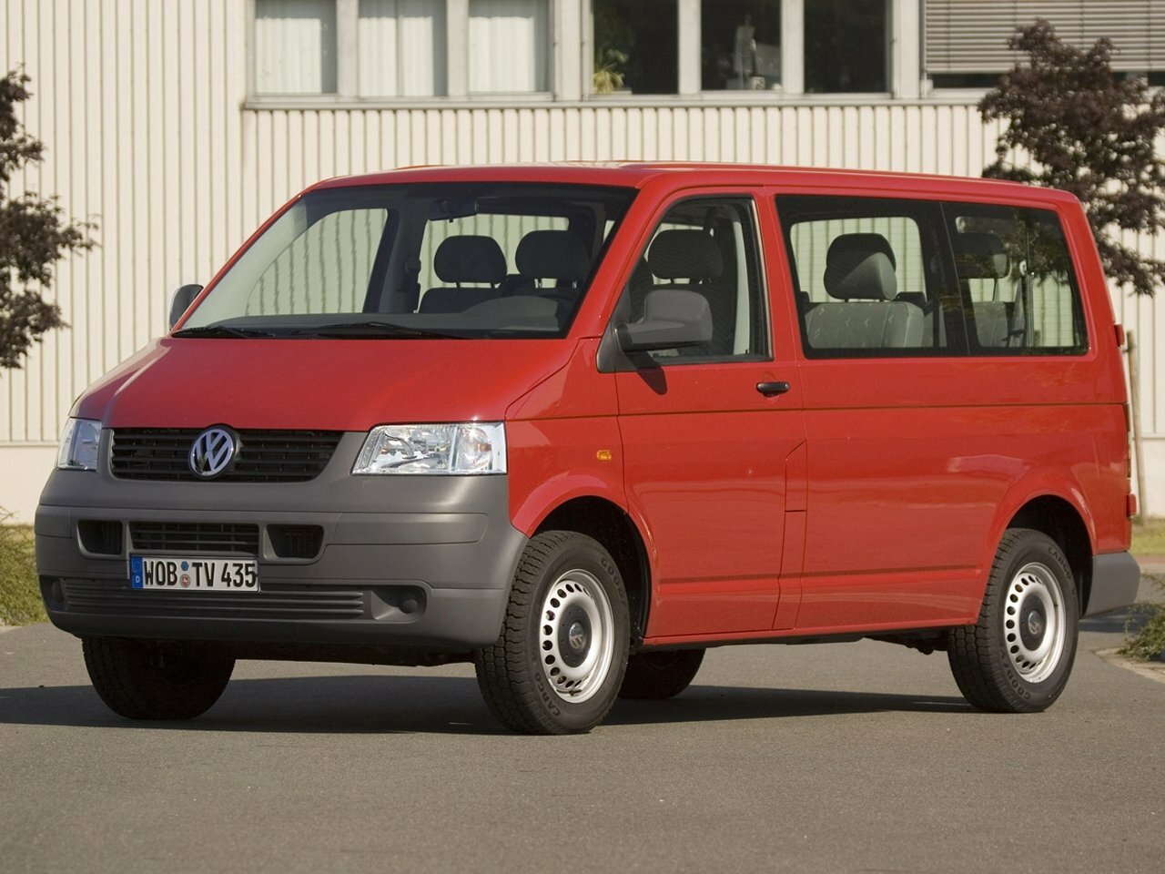 Volkswagen Transporter T5, Минивэн: фото поколения