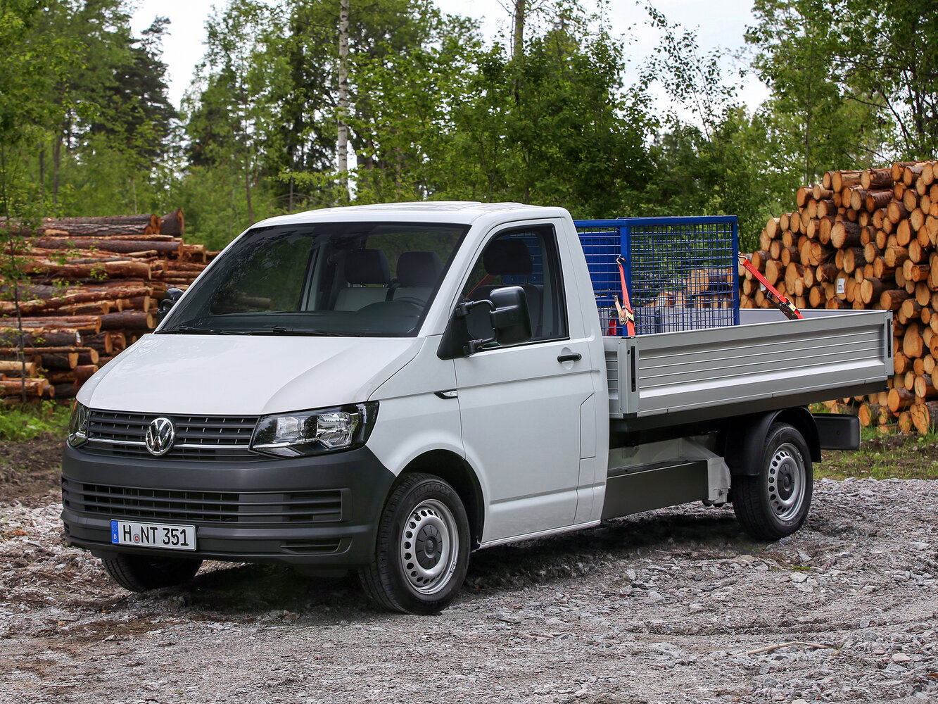 Volkswagen Transporter T6, Пикап Одинарная кабина: фото поколения