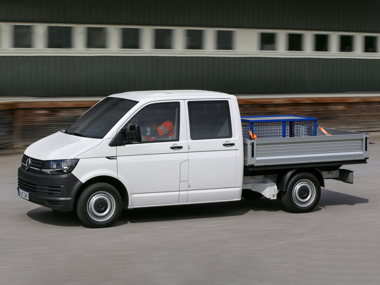 Volkswagen Transporter T6, Пикап Двойная кабина: фото поколения